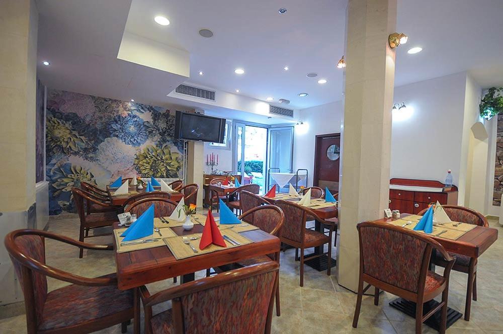 Hotel Aquamarin Budva Extérieur photo